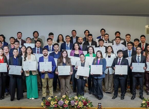Unidad de Formación Integral tituló a 90 estudiantes de diplomados en la sede Concepción