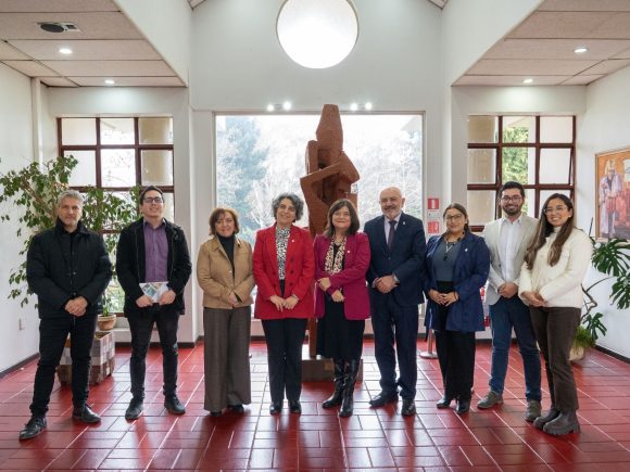En visita a sedes Concepción y Chillán, primera presidenta del CUECH dialogó con la comunidad universitaria